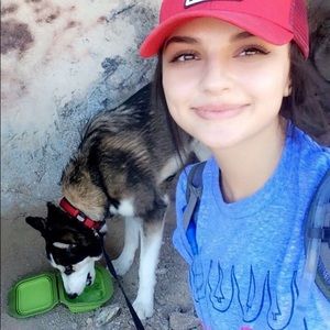 Meet your Posher, Marissa